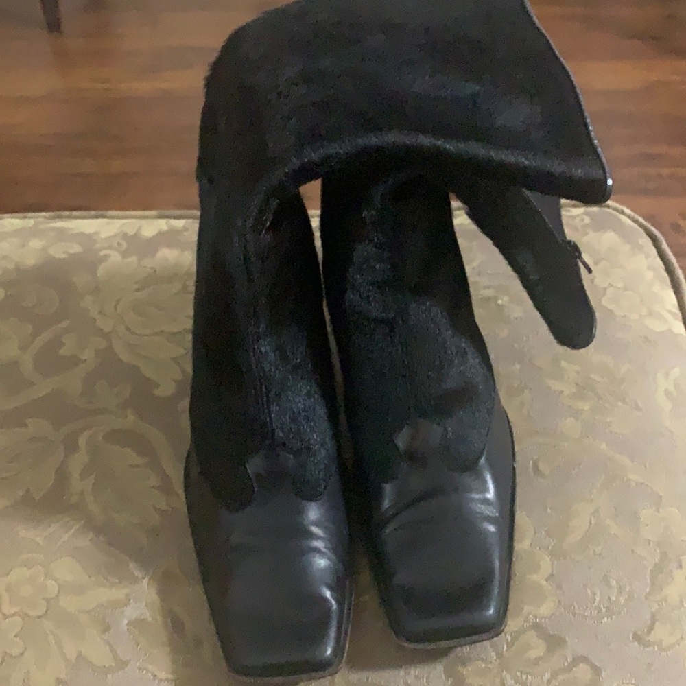 Women Black mid calf cowhide boots